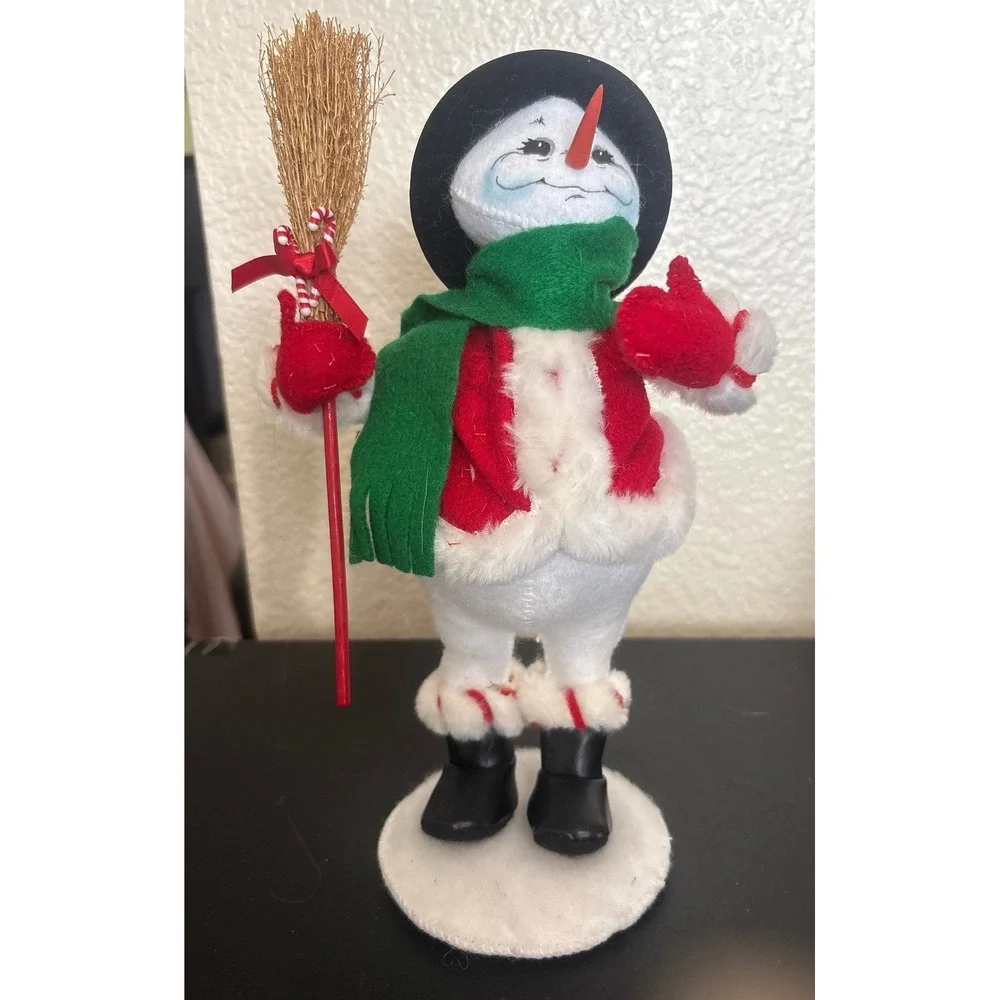 Annalee 2008 Snowman with Broom and Candy Canes Holiday Felt Doll 10 Inch Decor
